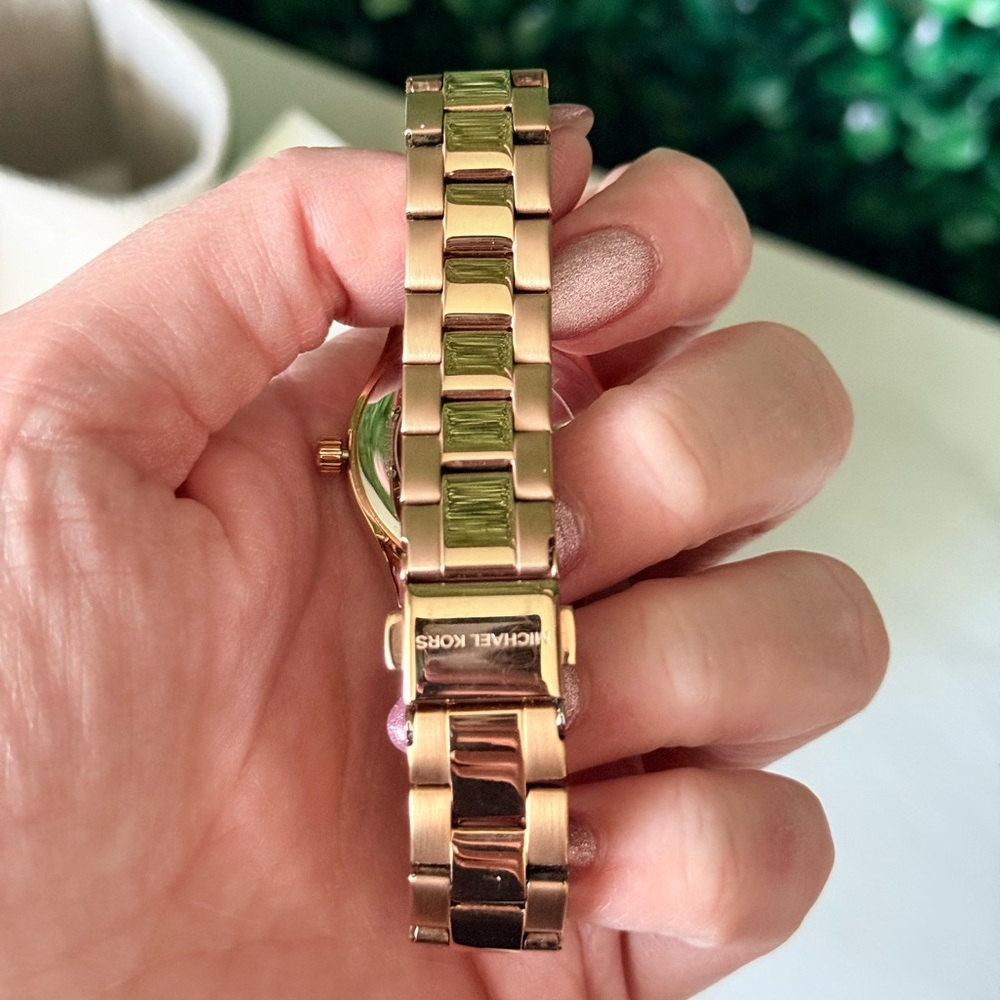 Michael Kors Rose Gold Stainless Steel Watch - Picture 4 of 5